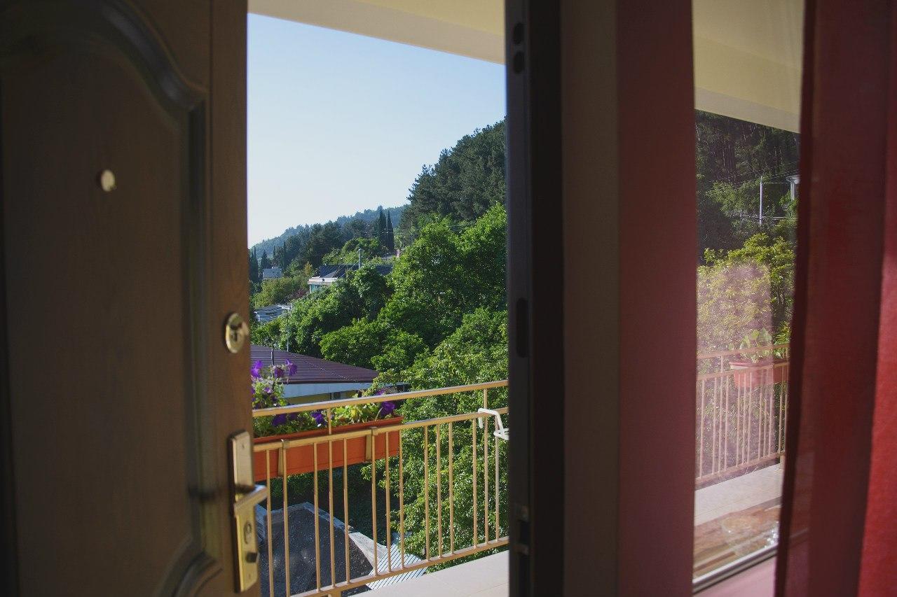 Guest House Arlen Tsandrypsh Bagian luar foto