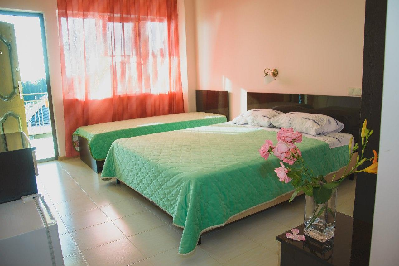 Guest House Arlen Tsandrypsh Bagian luar foto