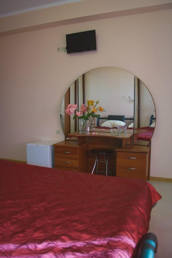 Guest House Arlen Tsandrypsh Bagian luar foto