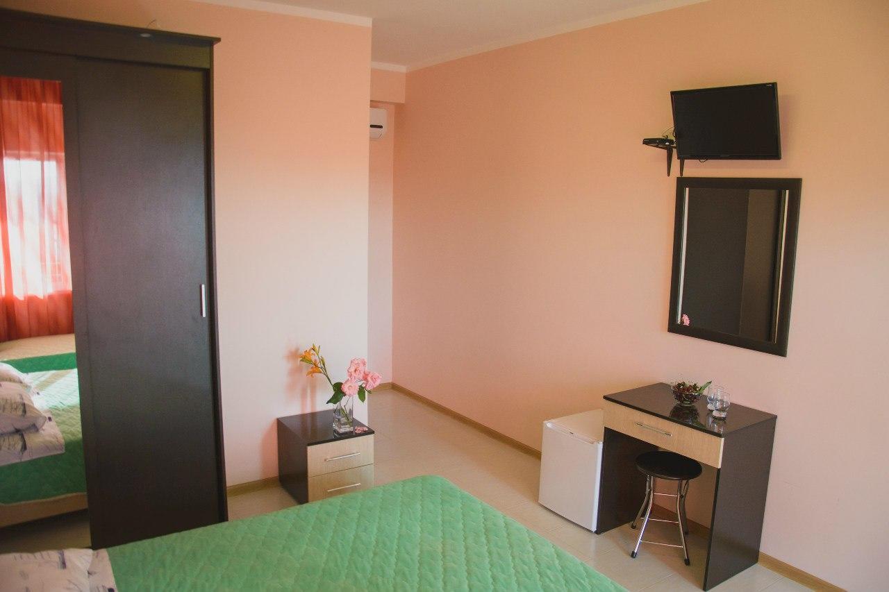 Guest House Arlen Tsandrypsh Bagian luar foto