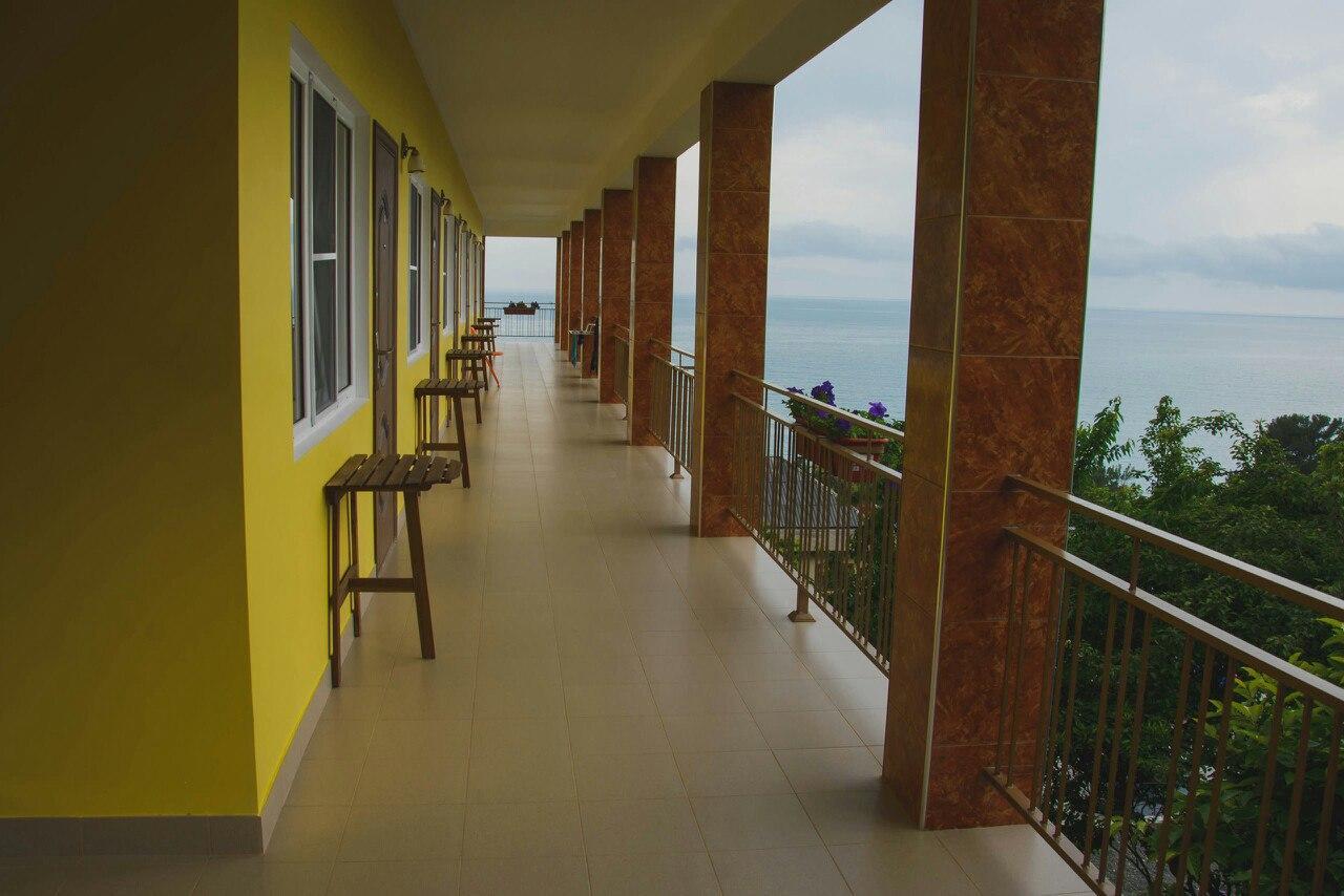 Guest House Arlen Tsandrypsh Bagian luar foto