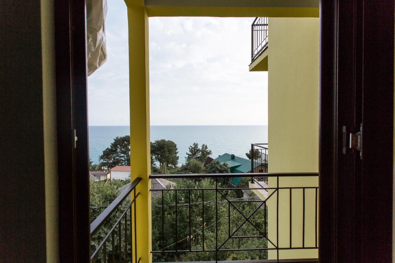 Guest House Arlen Tsandrypsh Bagian luar foto