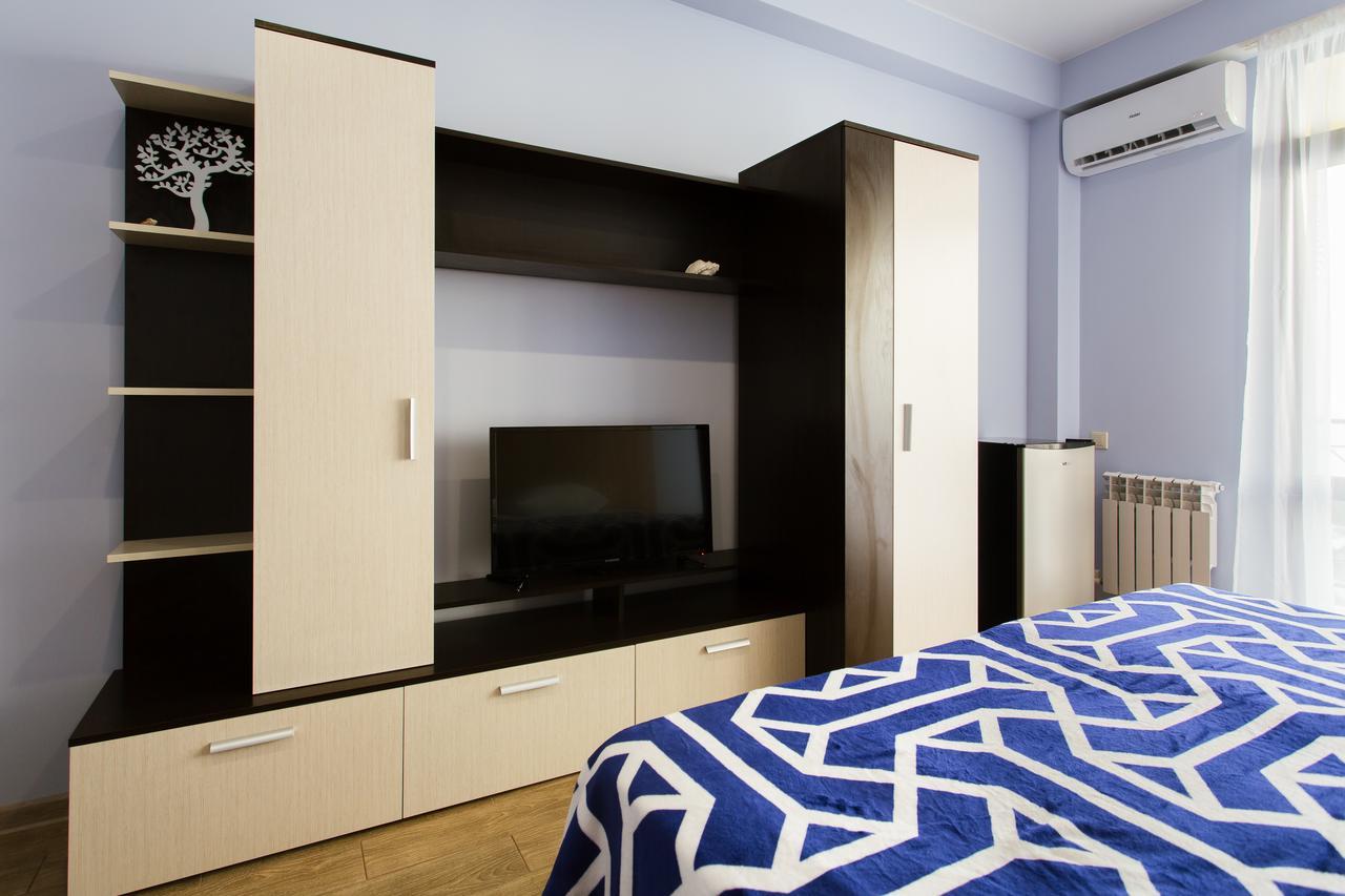 Guest House Arlen Tsandrypsh Bagian luar foto