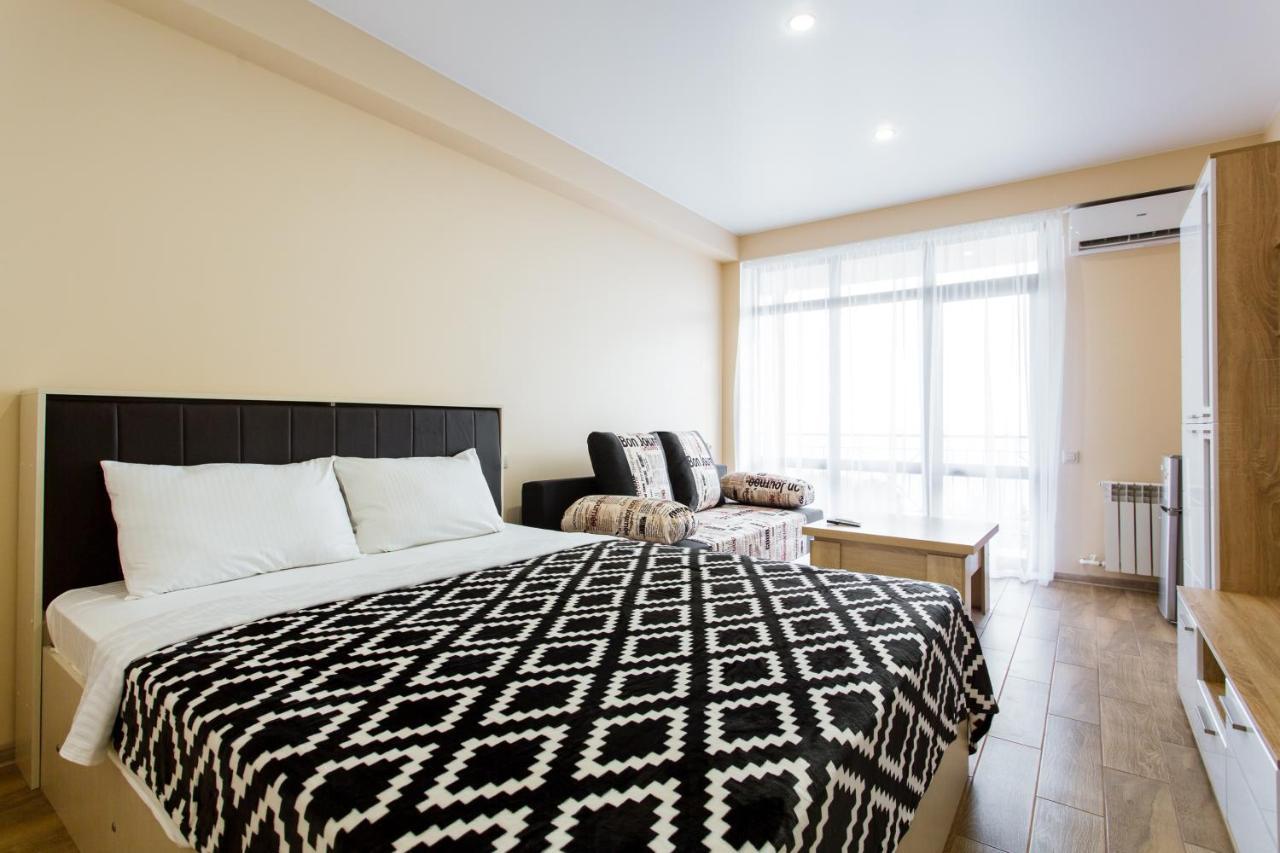 Guest House Arlen Tsandrypsh Bagian luar foto